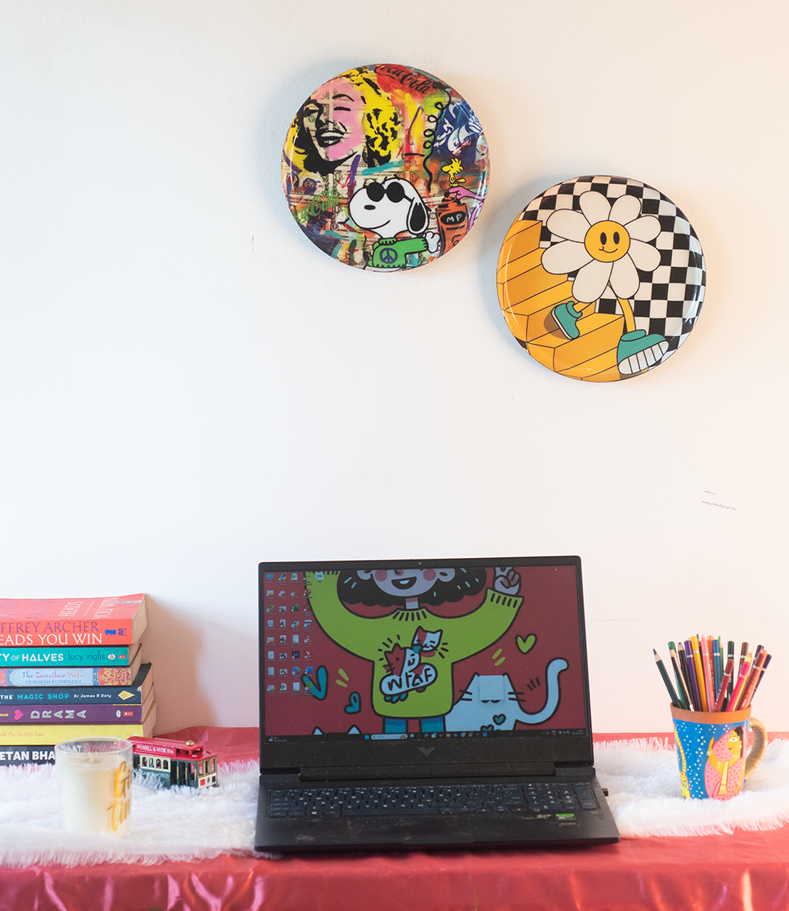 Classic Toons 6| 10" Metal Wall Hanging Plates with Pre-Attached Hooks (Set of 2)