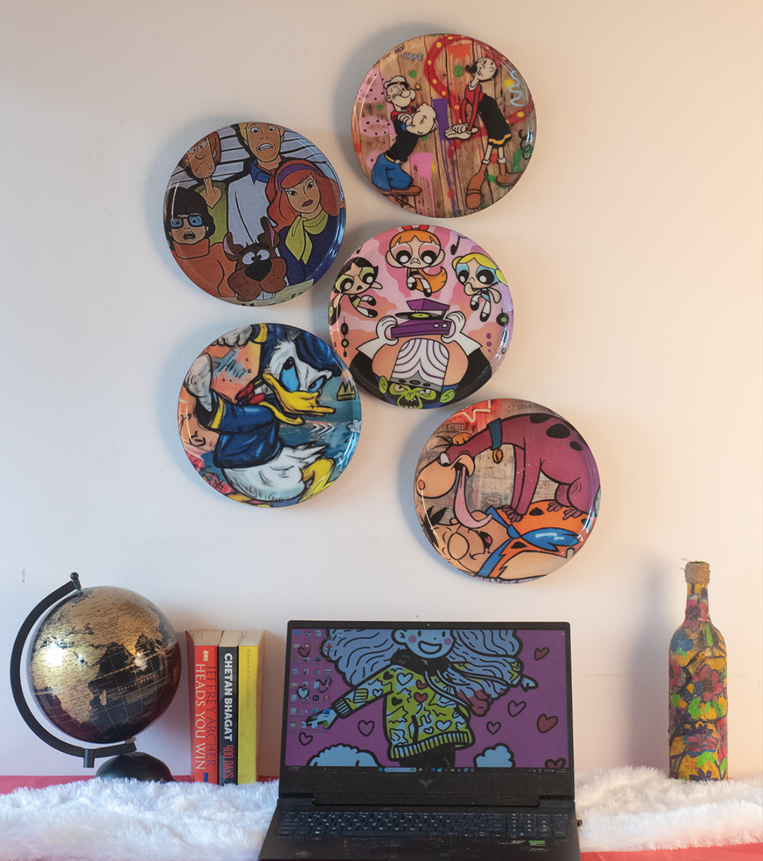 Classic Toons 1 | 10" Metal Wall Hanging Plates with Pre-Attached Hooks (Set of 5)