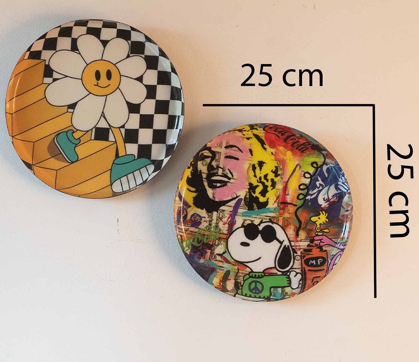 Classic Toons 6| 10" Metal Wall Hanging Plates with Pre-Attached Hooks (Set of 2)
