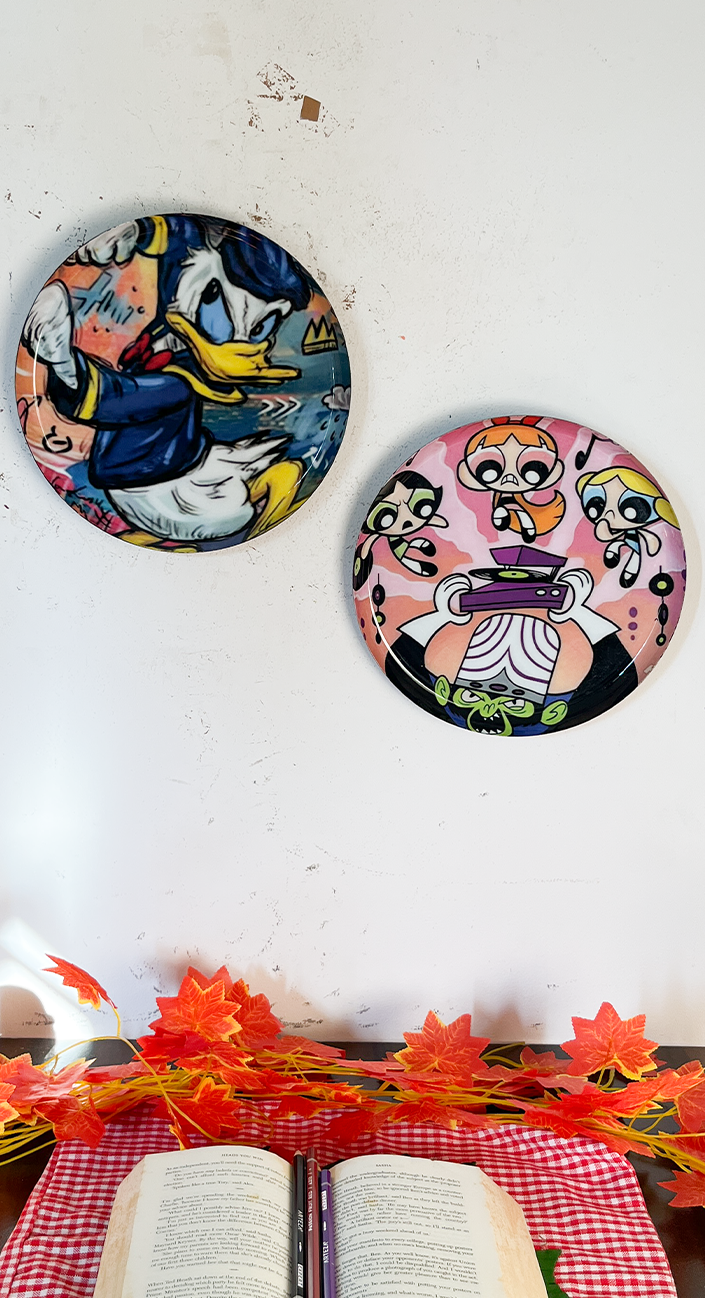 Classic Toons 2| 10" Metal Wall Hanging Plates with Pre-Attached Hooks (Set of 2)