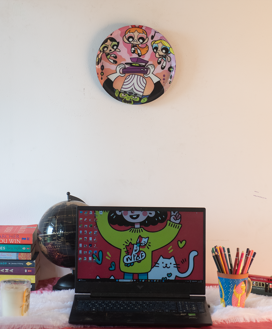 Classic Toons 7| 10" Metal Wall Hanging Plates with Pre-Attached Hooks (Set of 1)