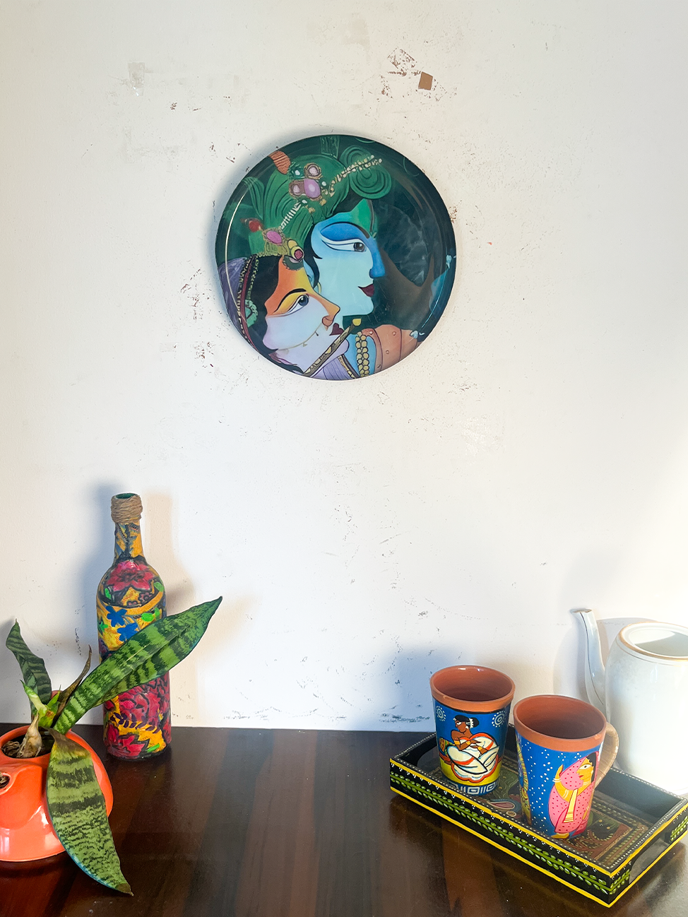 Radha Krishna Kathayein | The Divine Melody | Wall Décor Plate | 10"