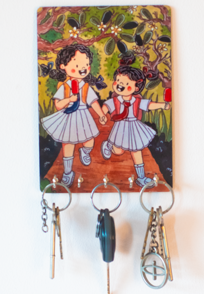 Katha Plates 5-Hook Keyholder • Multicolor • 5″×7″ • MDF • Wall-Mounted for Entryway (Walk to School)