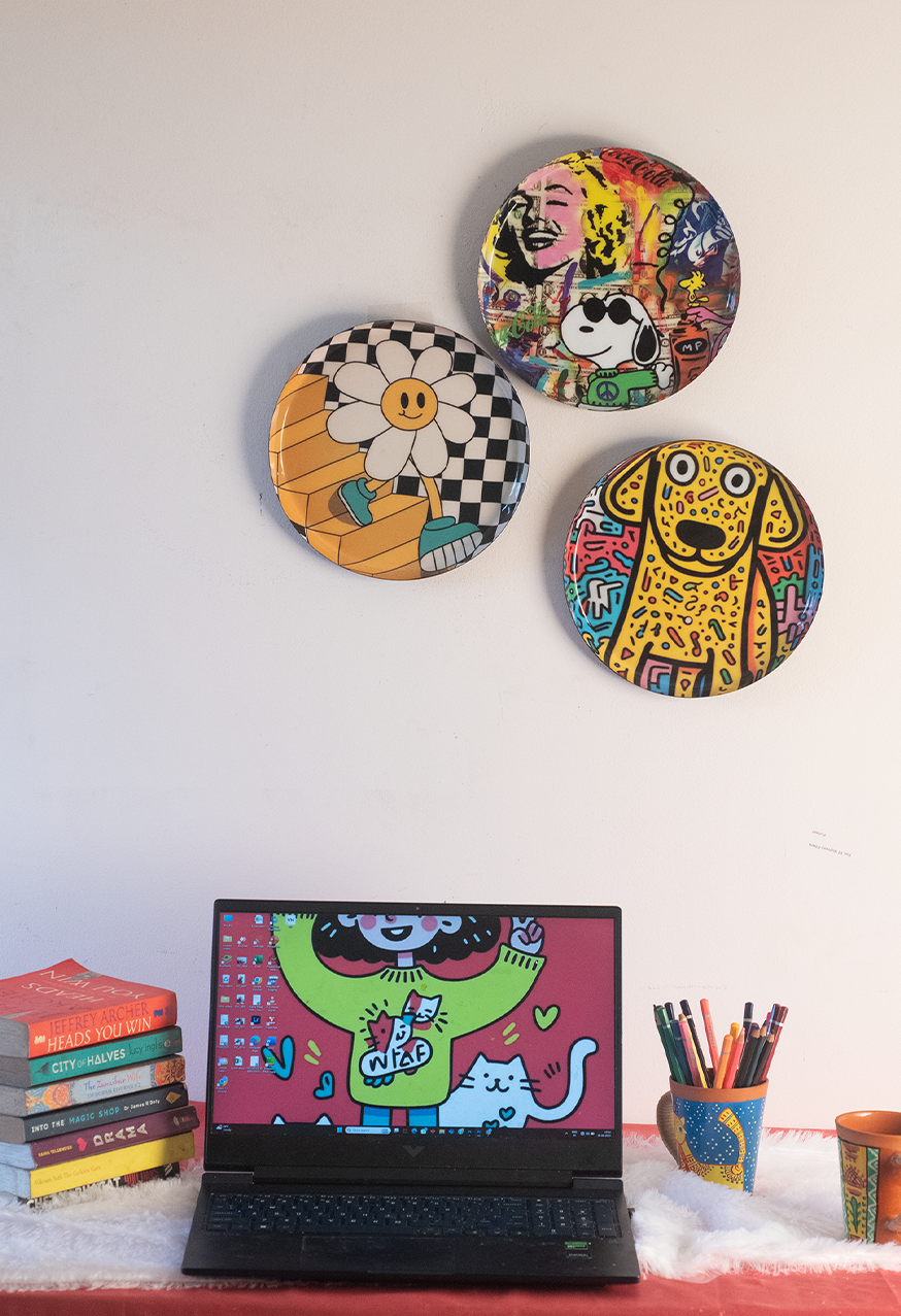 Classic Toons 3| 10" Metal Wall Hanging Plates with Pre-Attached Hooks (Set of 3)