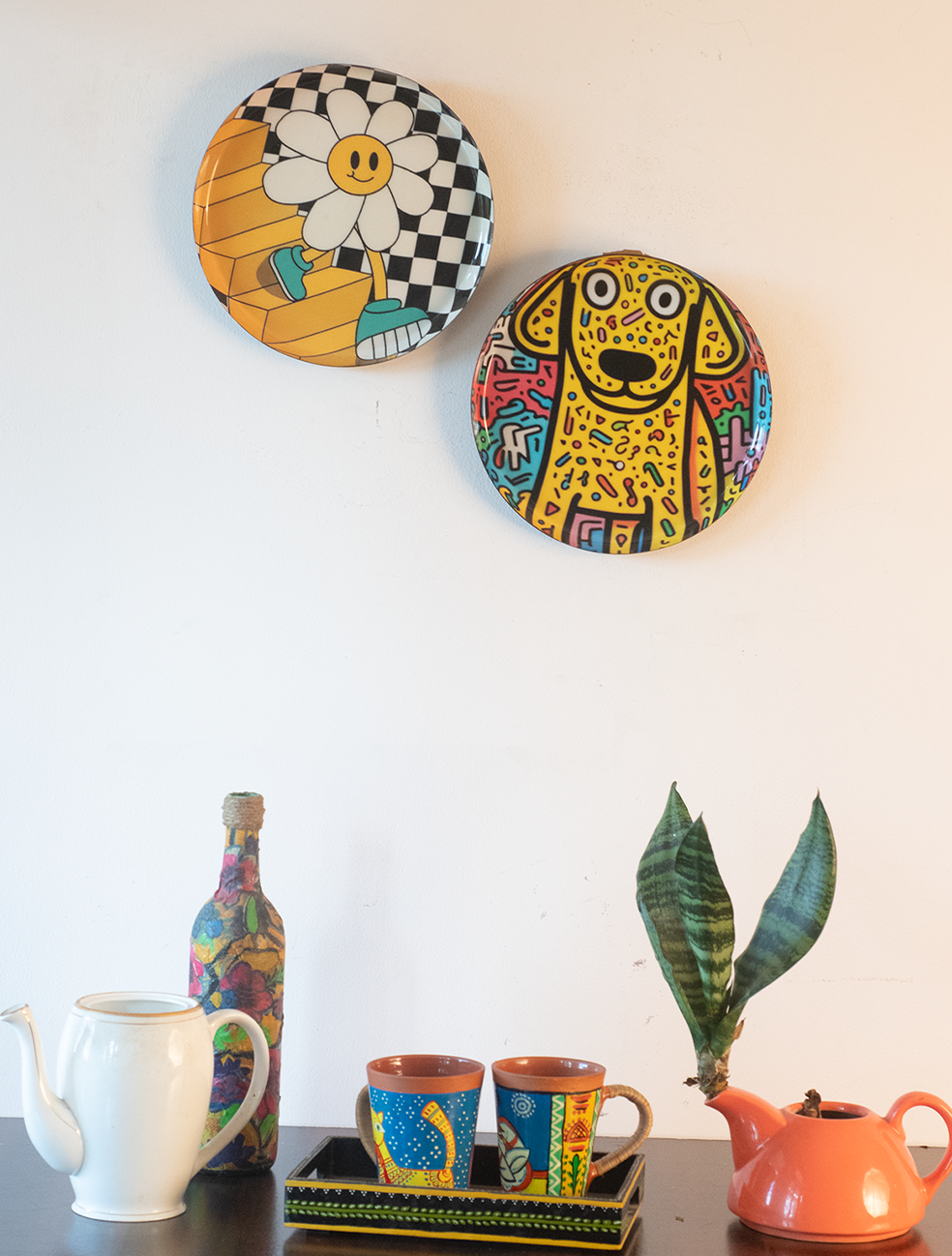 Classic Toons 3| 10" Metal Wall Hanging Plates with Pre-Attached Hooks (Set of 2)