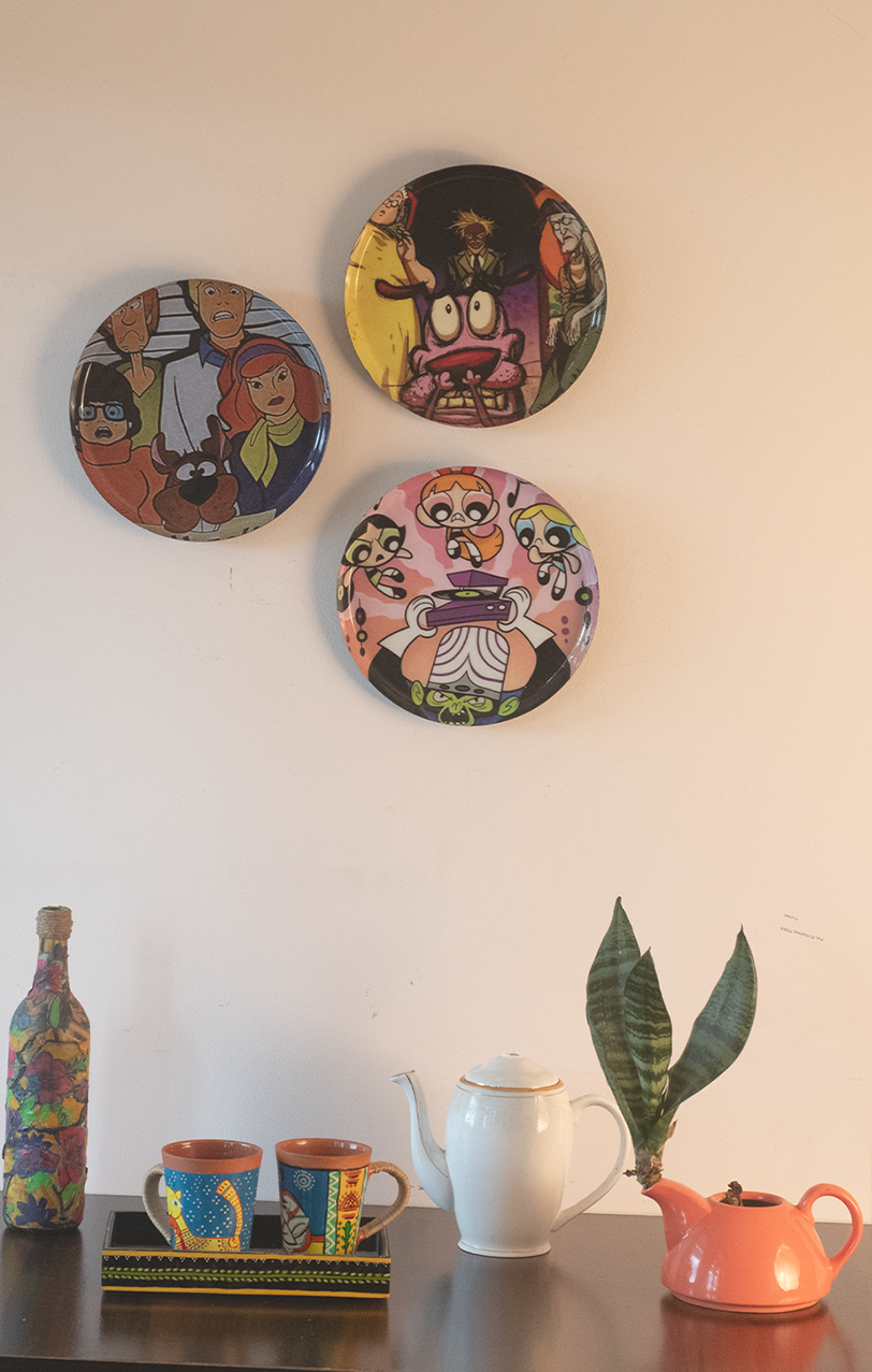 Classic Toons  4| 10" Metal Wall Hanging Plates with Pre-Attached Hooks (Set of 3)
