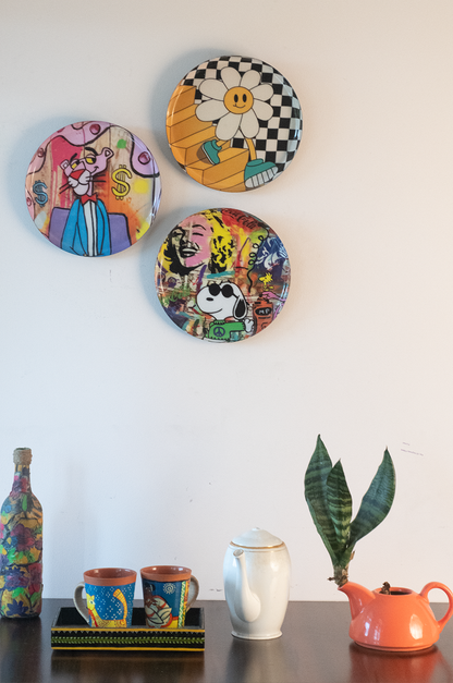 Classic Toons 6| 10" Metal Wall Hanging Plates with Pre-Attached Hooks (Set of 3)
