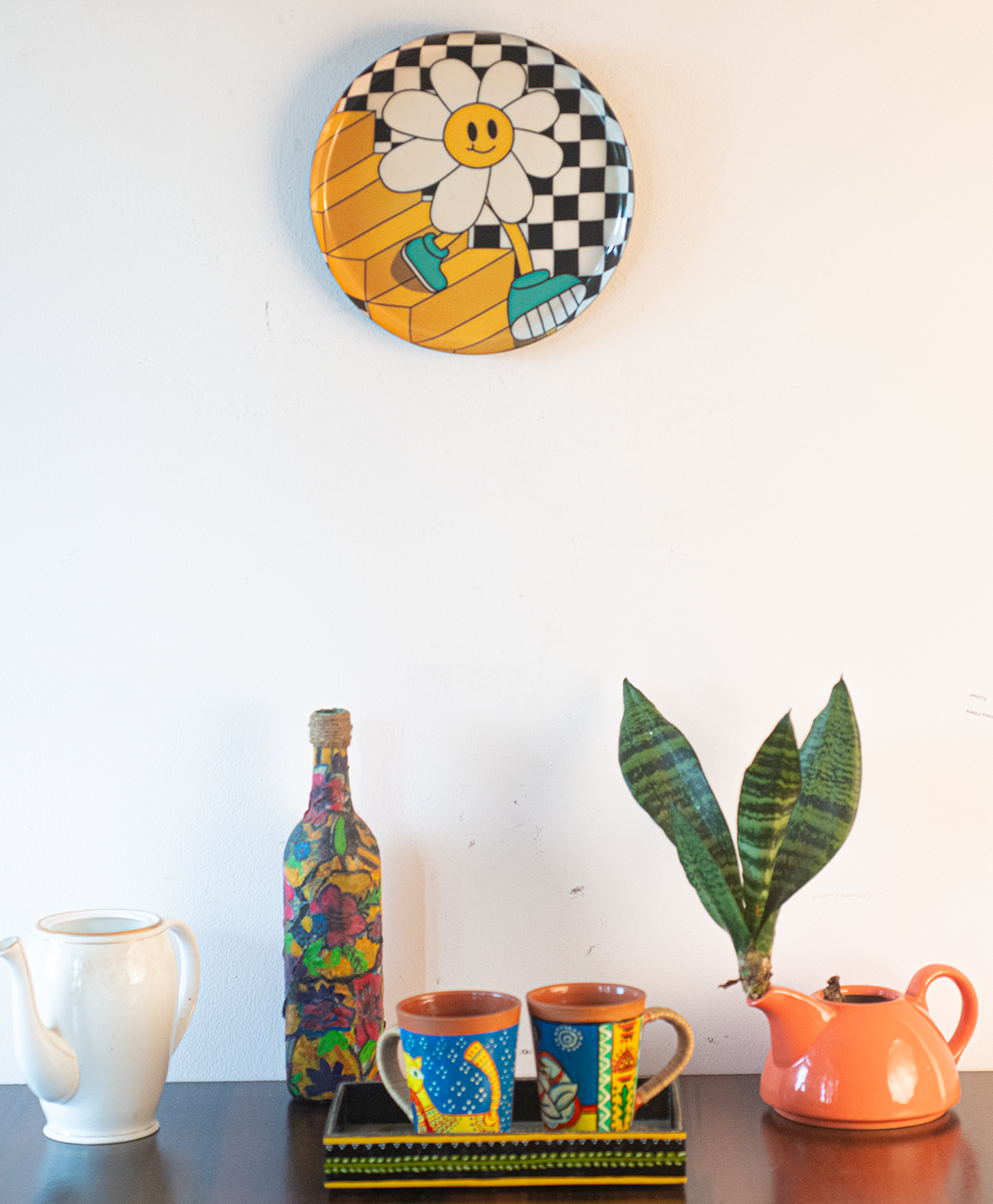 Classic Toons 5| 10" Metal Wall Hanging Plates with Pre-Attached Hooks (Set of 1)