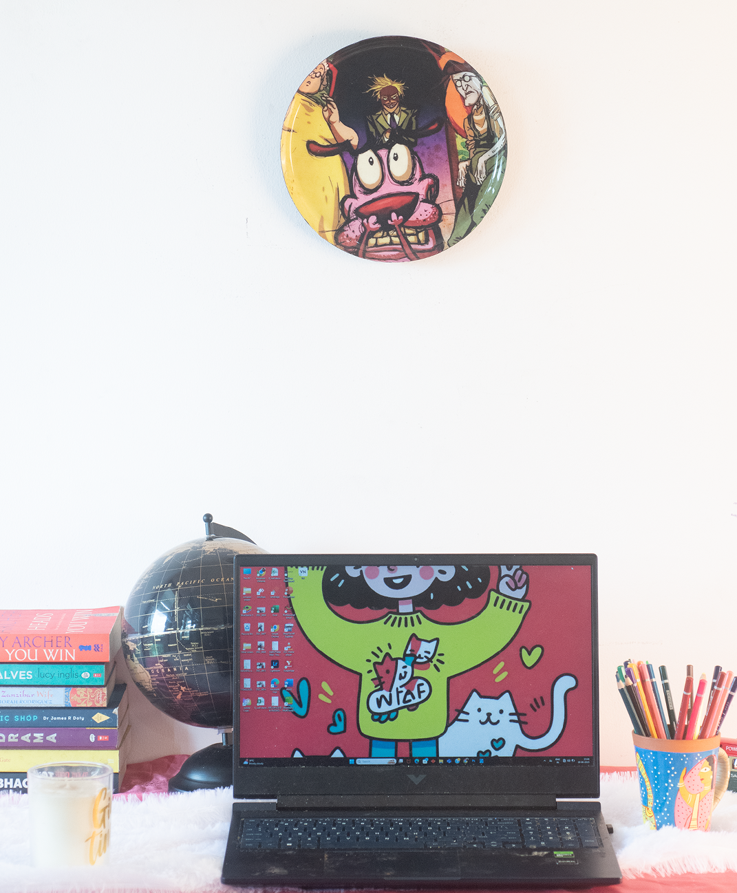 Classic Toons 10| 10" Metal Wall Hanging Plates with Pre-Attached Hooks (Set of 1)