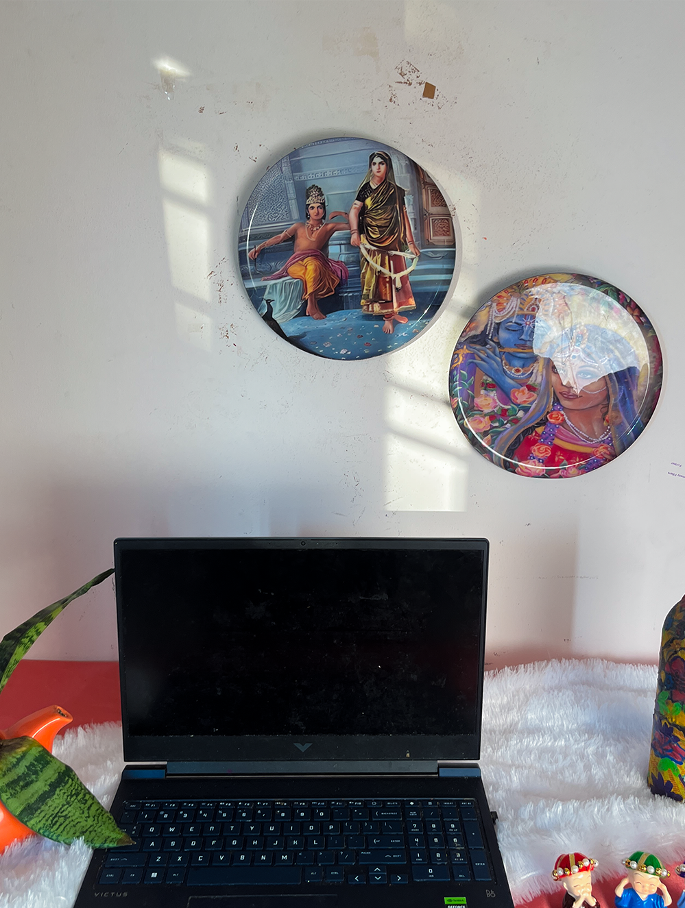Radha Krishna Kathayein | The Eternal Bond | Wall Décor Plates | 10" (Set of 2)