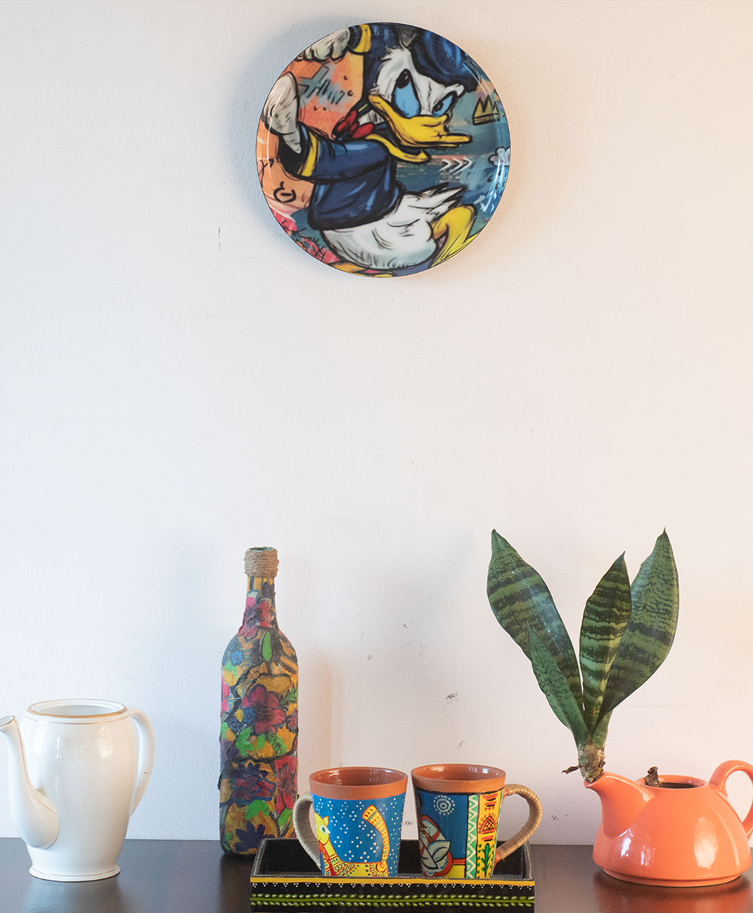 Classic Toons 8| 10" Metal Wall Hanging Plates with Pre-Attached Hooks (Set of 1)