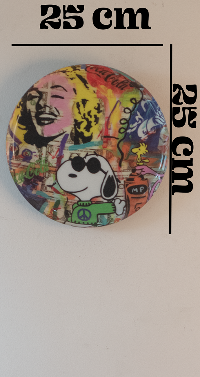 Classic Toons 13| 10" Metal Wall Hanging Plates with Pre-Attached Hooks (Set of 1)