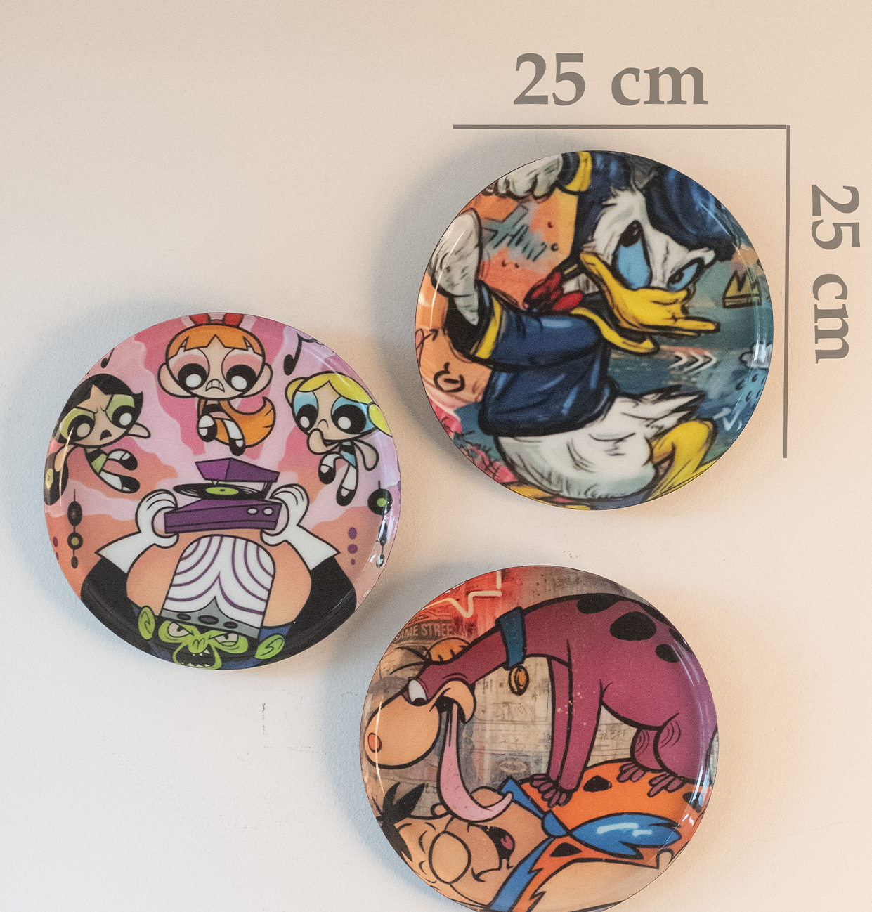 Classic Toons 7| 10" Metal Wall Hanging Plates with Pre-Attached Hooks (Set of 3)