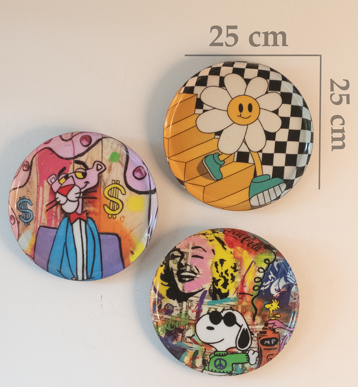 Classic Toons 6| 10" Metal Wall Hanging Plates with Pre-Attached Hooks (Set of 3)