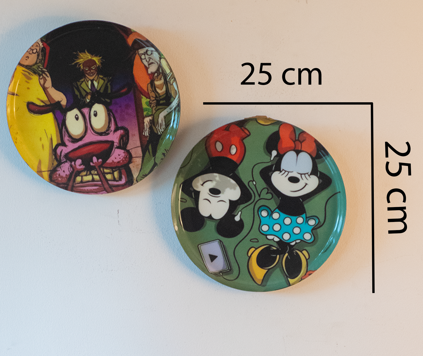Classic Toons 9| 10" Metal Wall Hanging Plates with Pre-Attached Hooks (Set of 2)