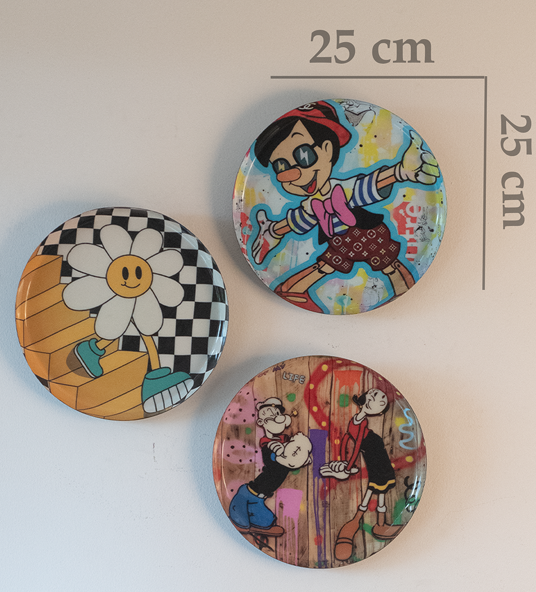 Classic Toons 10| 10" Metal Wall Hanging Plates with Pre-Attached Hooks (Set of 3)