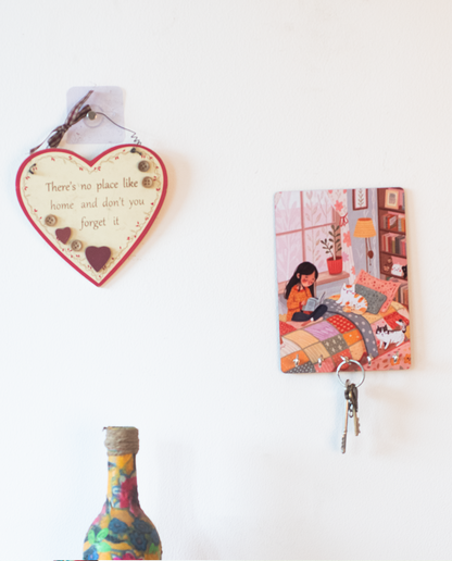 Katha Plates 5-Hook Keyholder • Multicolor • 5″×7″ • MDF • Wall-Mounted for Entryway ()