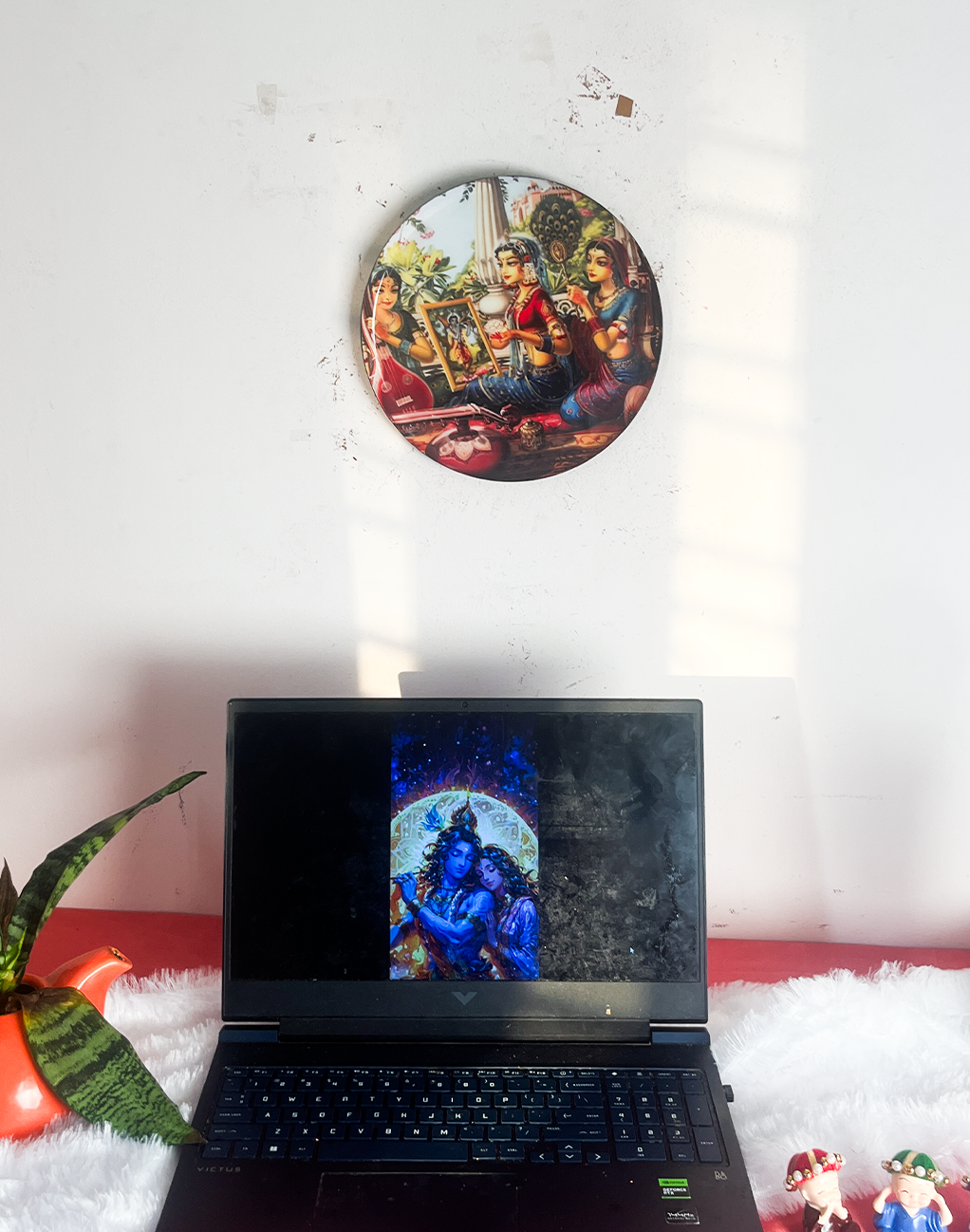 Radha Krishna Kathayein | The Divine Grace | Wall Décor Plate | 10"