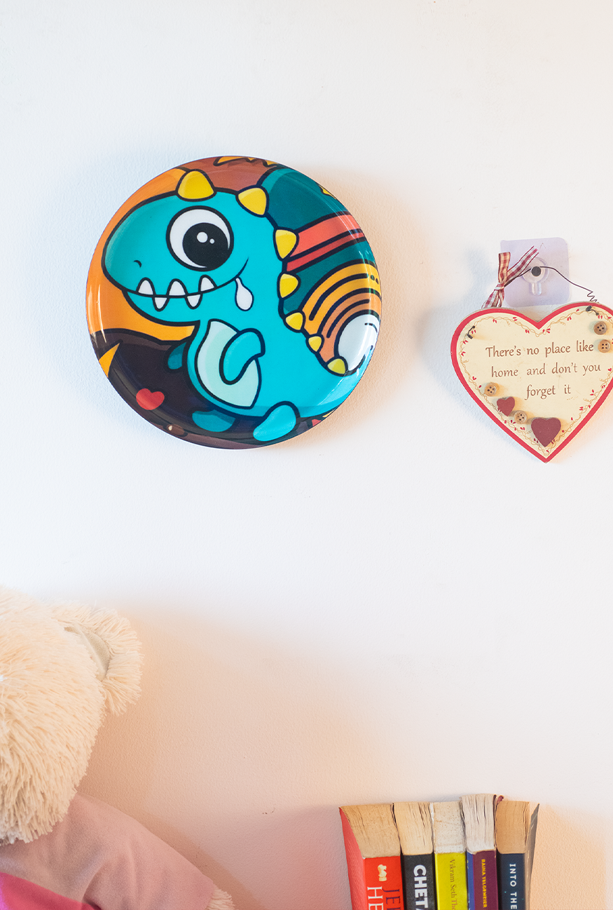 Classic Toons 3| 10" Metal Wall Hanging Plates with Pre-Attached Hooks (Set of 1)