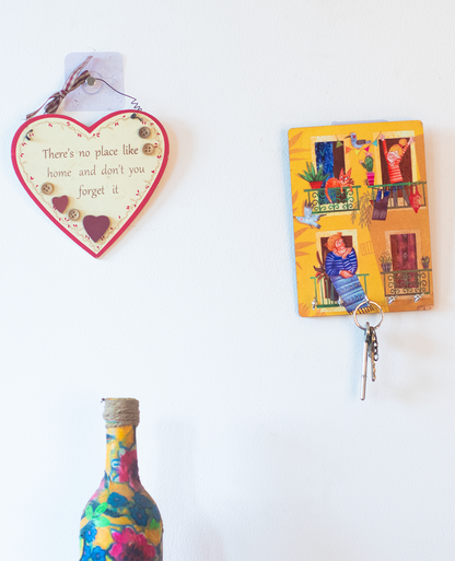 Katha Plates 5-Hook Keyholder • Multicolor • 5″×7″ • MDF • Wall-Mounted for Entryway (Balcony Tales)