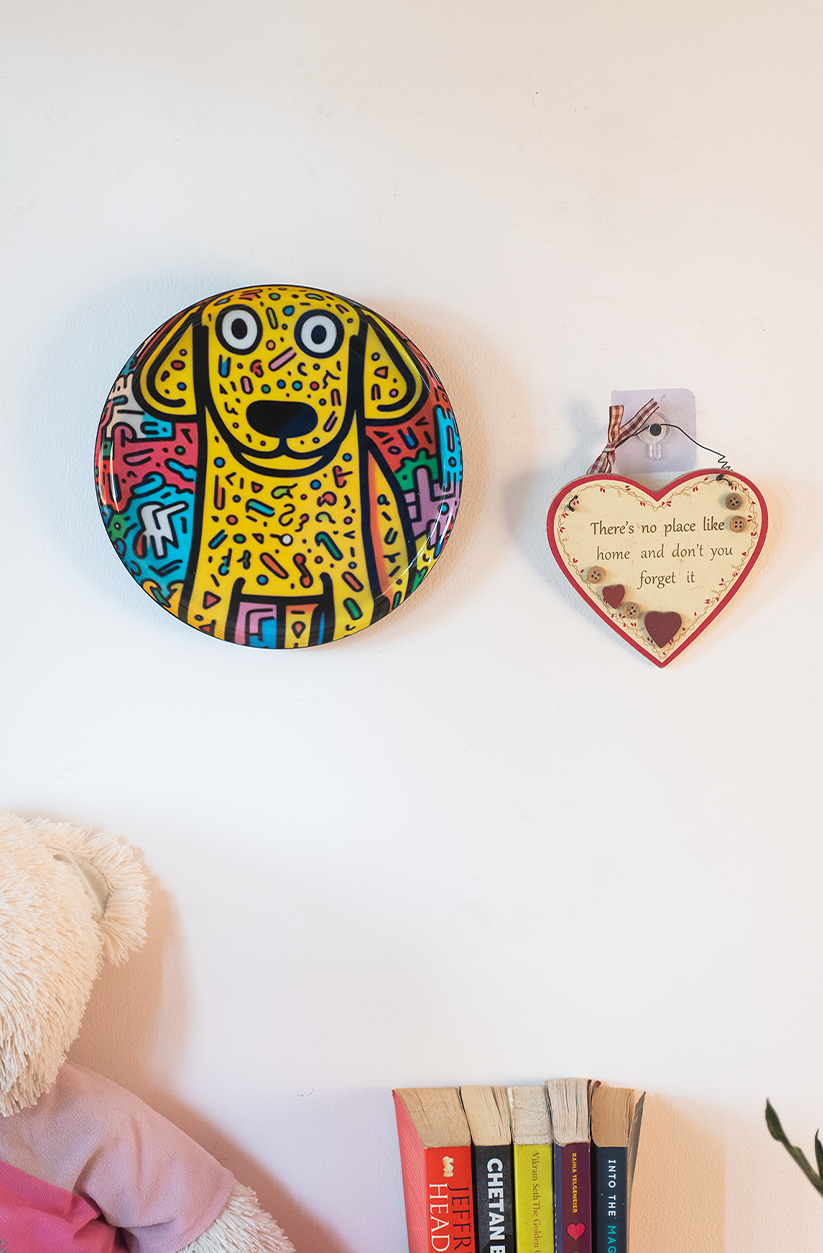 Classic Toons 4| 10" Metal Wall Hanging Plates with Pre-Attached Hooks (Set of 1)