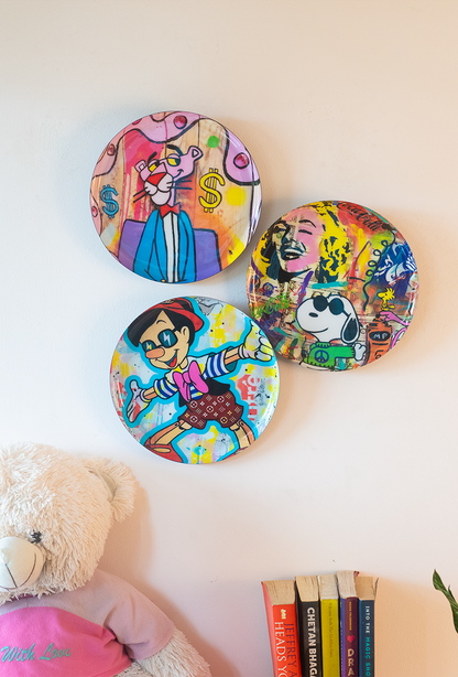 Classic Toons  5| 10" Metal Wall Hanging Plates with Pre-Attached Hooks (Set of 3)