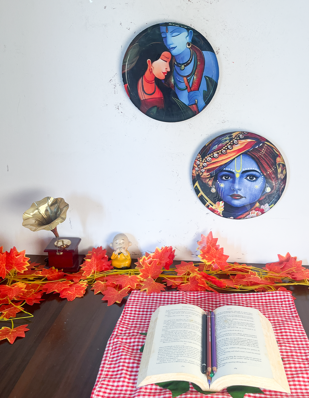 Radha Krishna Kathayein | The Eternal Love | Wall Décor Plates | 10" (Set of 2)