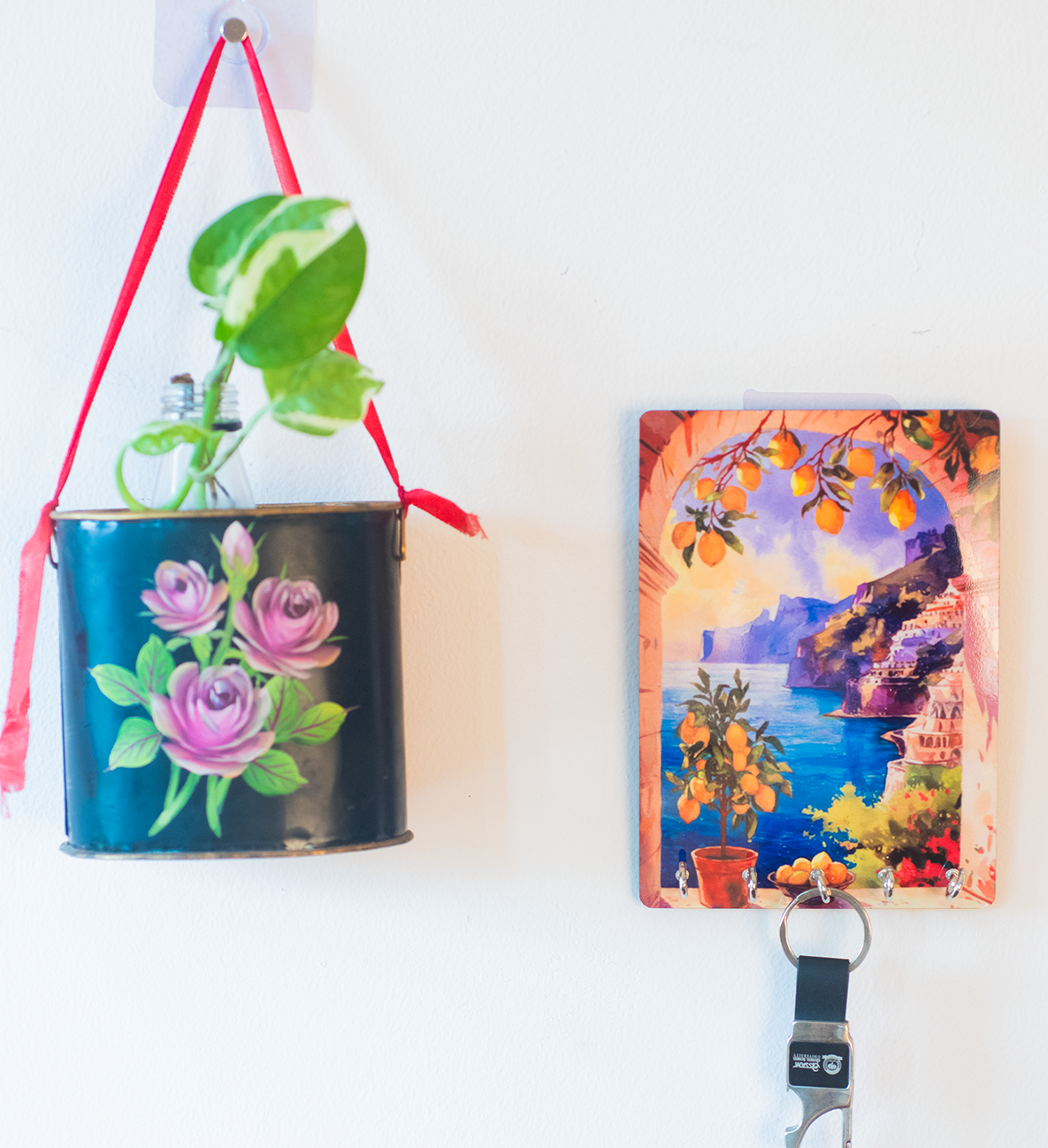 Katha Plates 5-Hook Keyholder • Multicolor • 5″×7″ • MDF • Wall-Mounted for Entryway (Coastal Adventures)