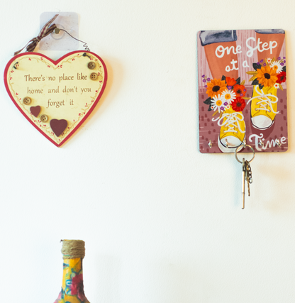Katha Plates 5-Hook Keyholder • Multicolor • 5″×7″ • MDF • Wall-Mounted for Entryway (One Step at a Time)